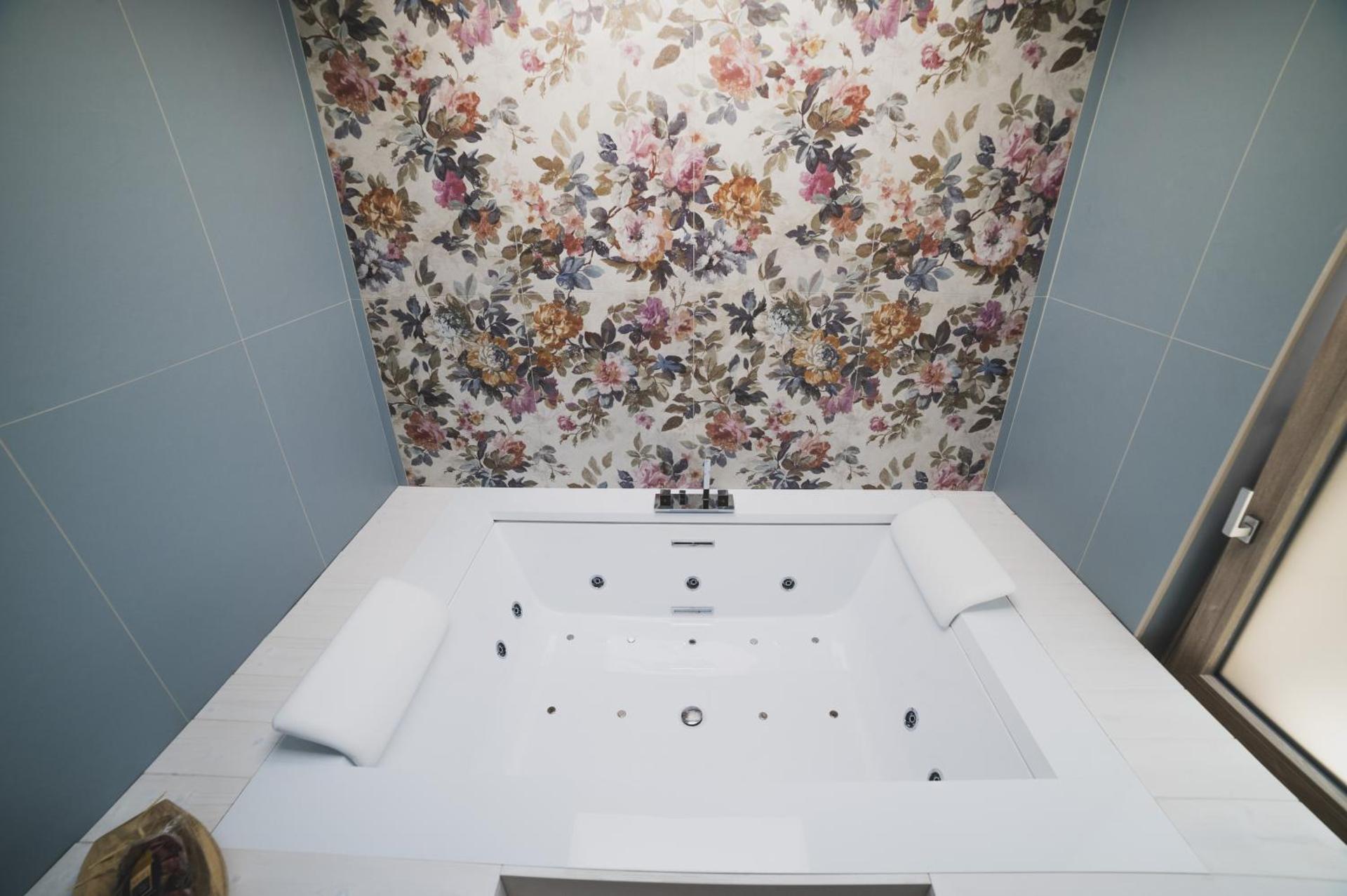 Spa and wellness centre/facilities