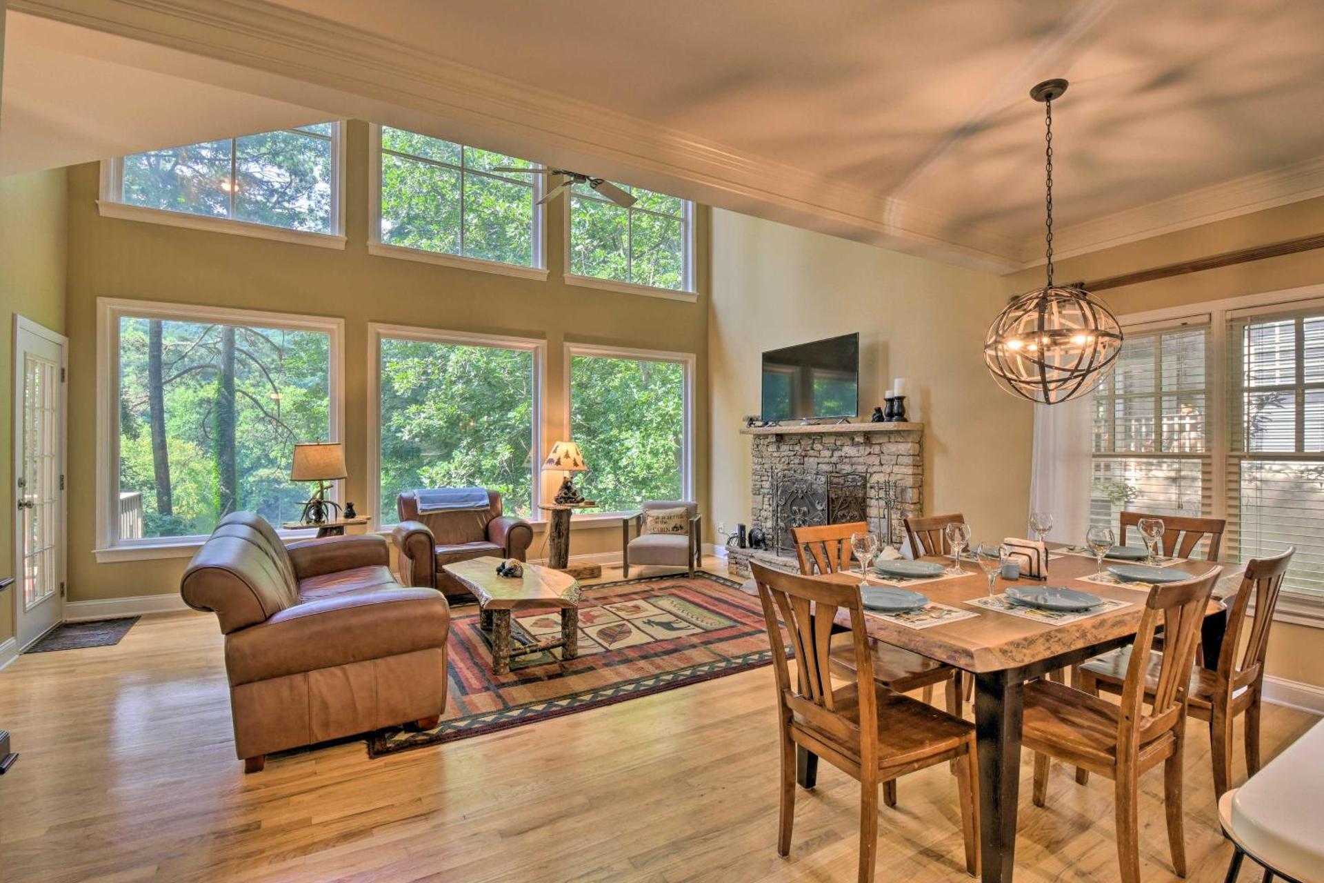 Big Canoe Retreat with Deck and Golf Course Views