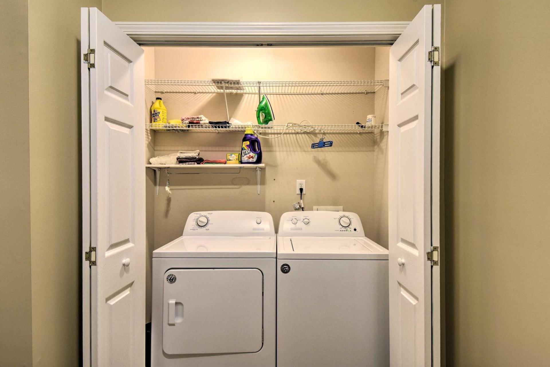 Big Canoe Retreat with Deck and Golf Course Views