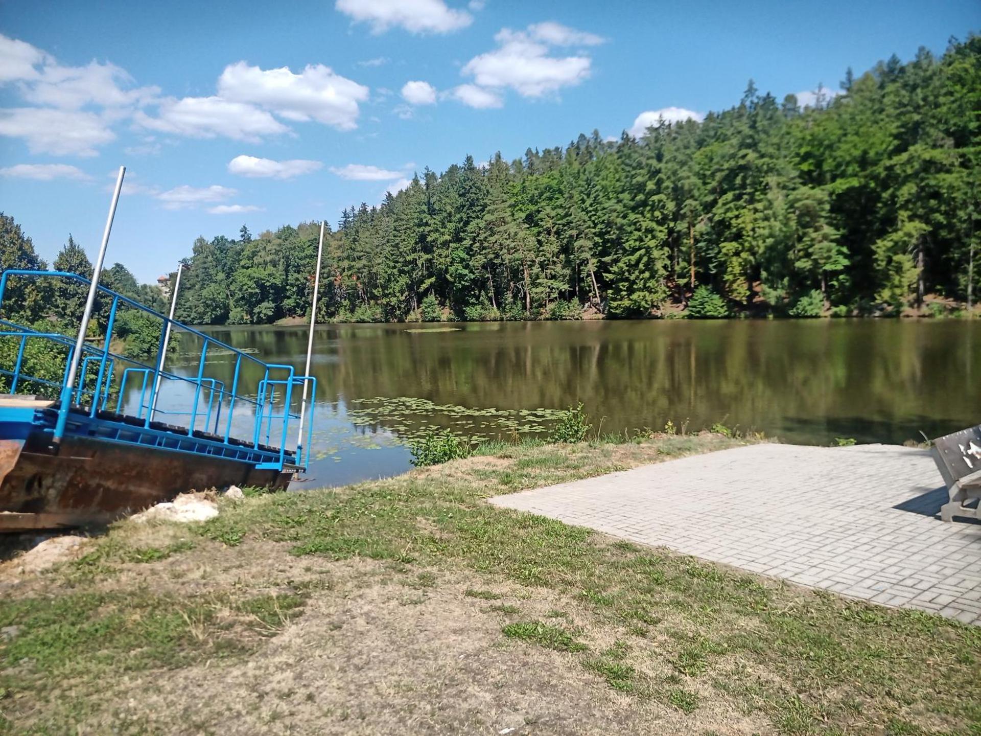 Na červené louce relax Líbá 6