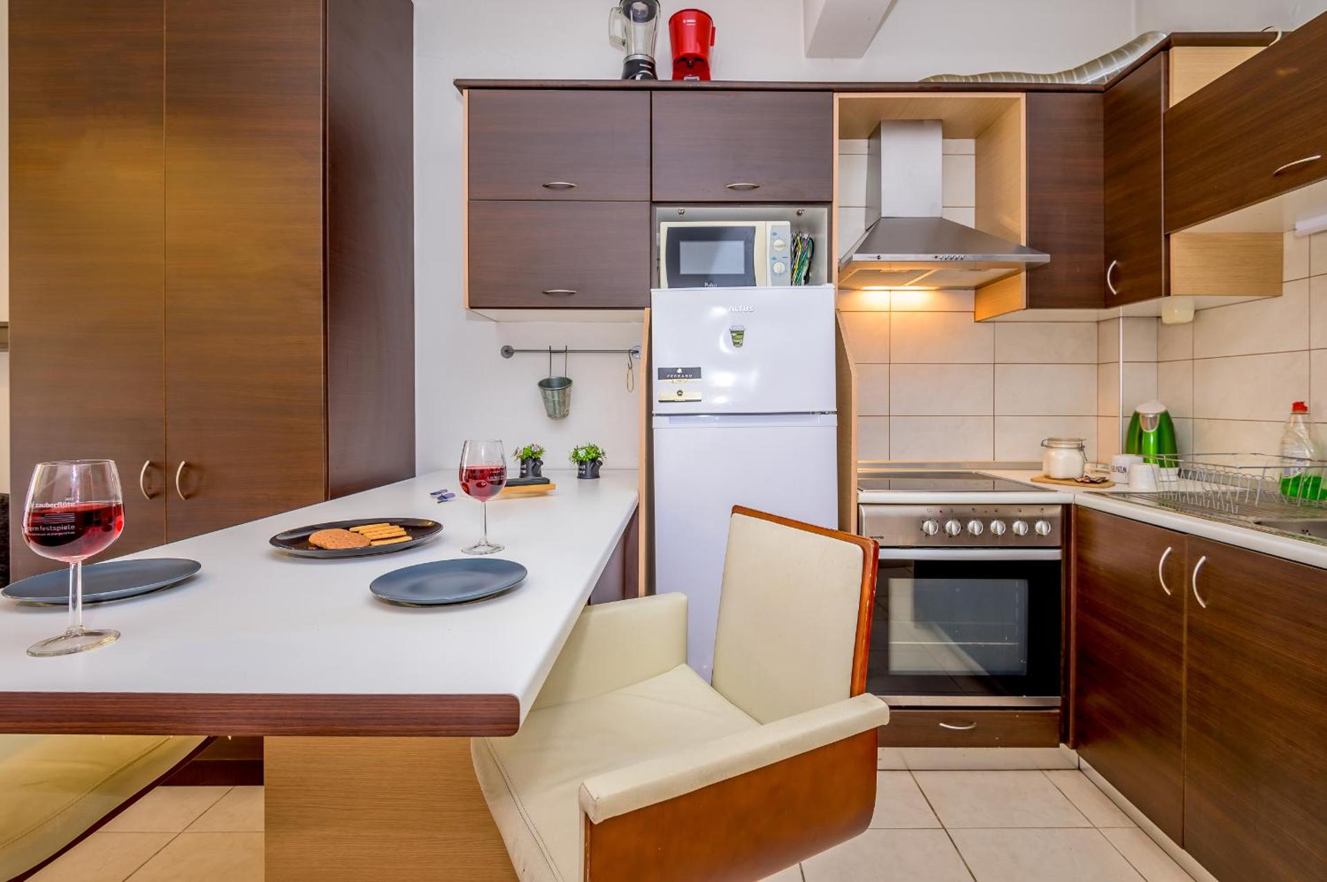 Kitchen or kitchenette