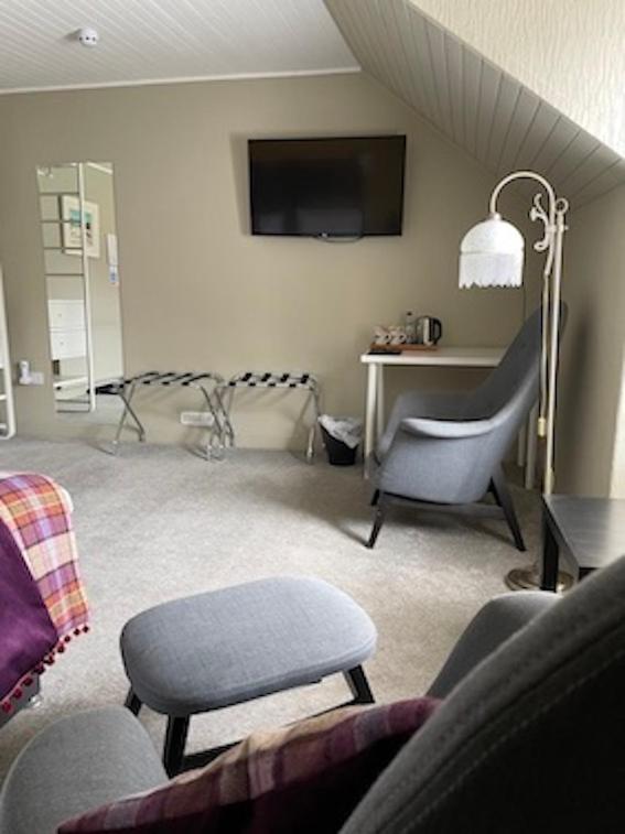 Double or Twin Room with Private Bathroom