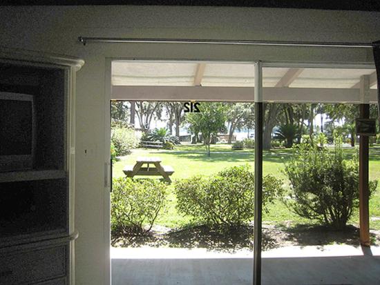 Tropical Marina & Resort on Lake Beresford