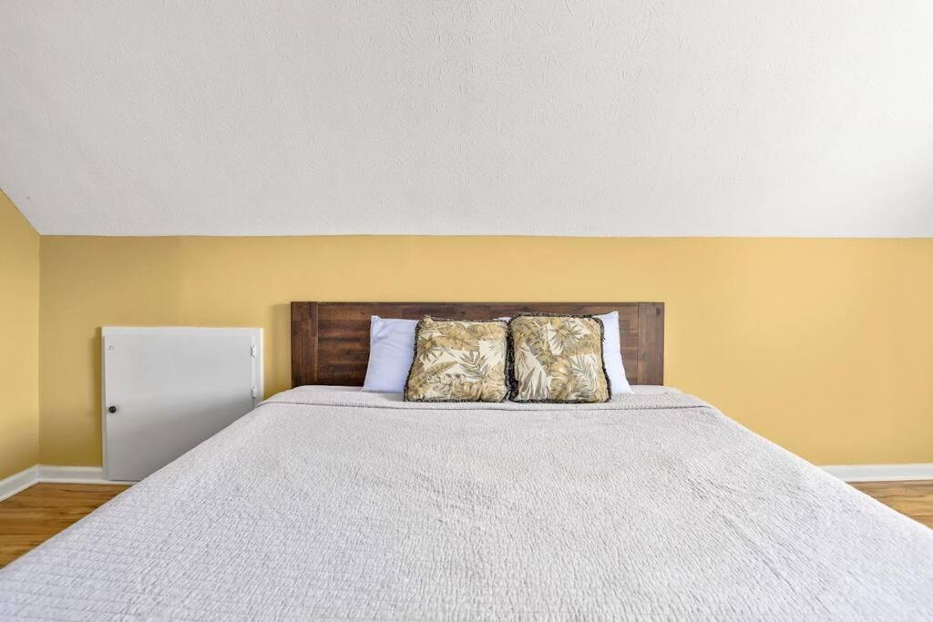 Lovely 5Bed, 3-FullBath ! 5min to free way I-85