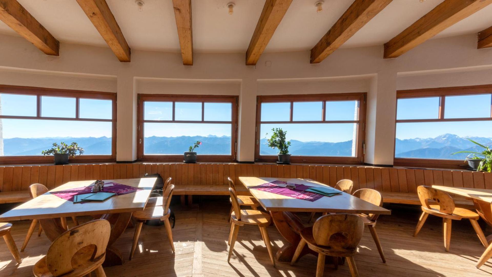 Café Pension Alpina