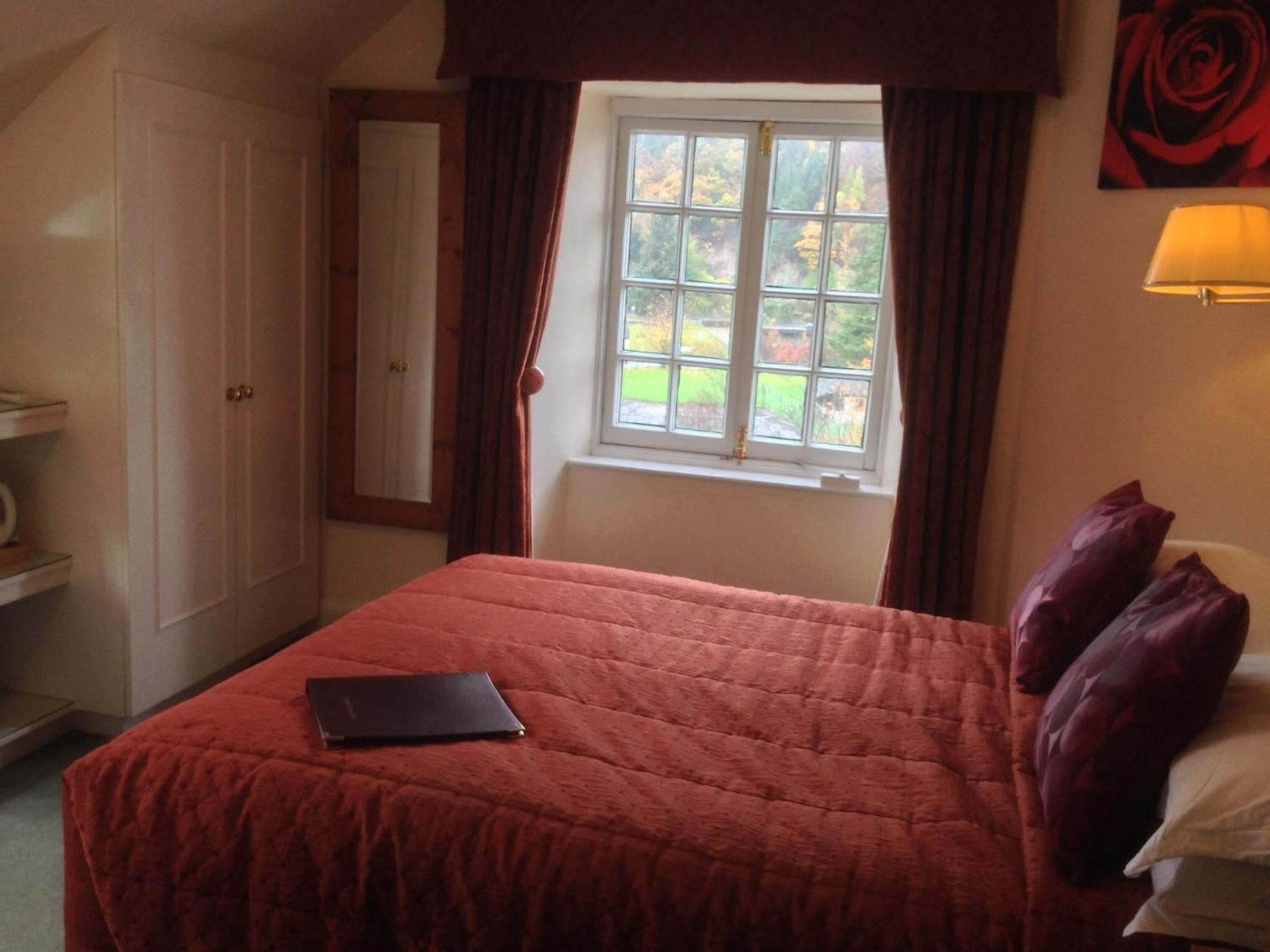 Single Room with Private Bathroom