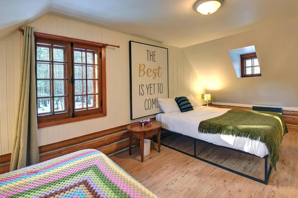 Family Friendly Private Log Home 6 Person Remote Work Breathtaking Mountain Views Versant Nord