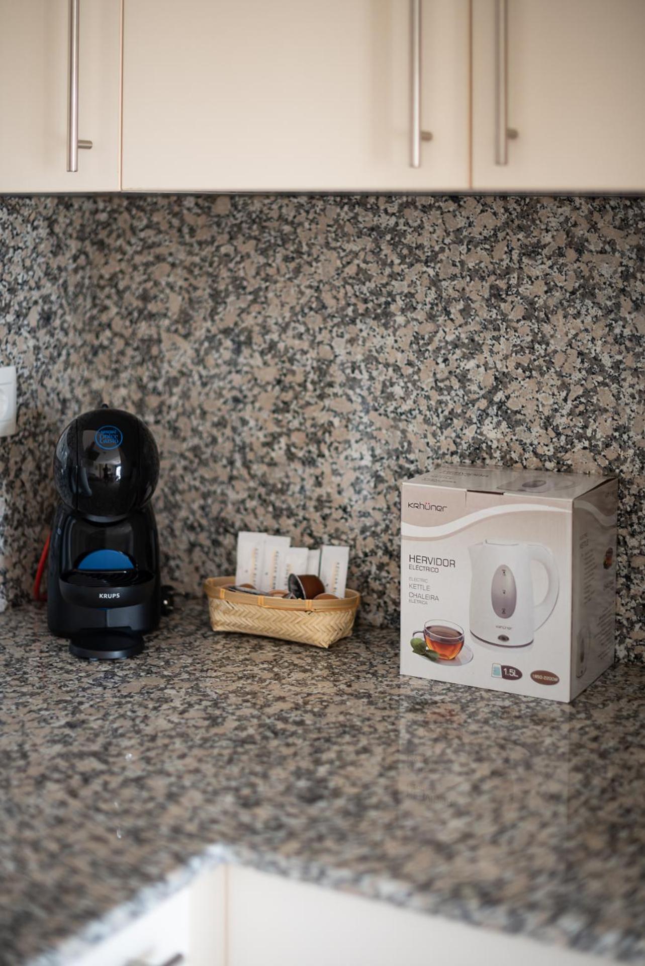 Coffee/tea facilities