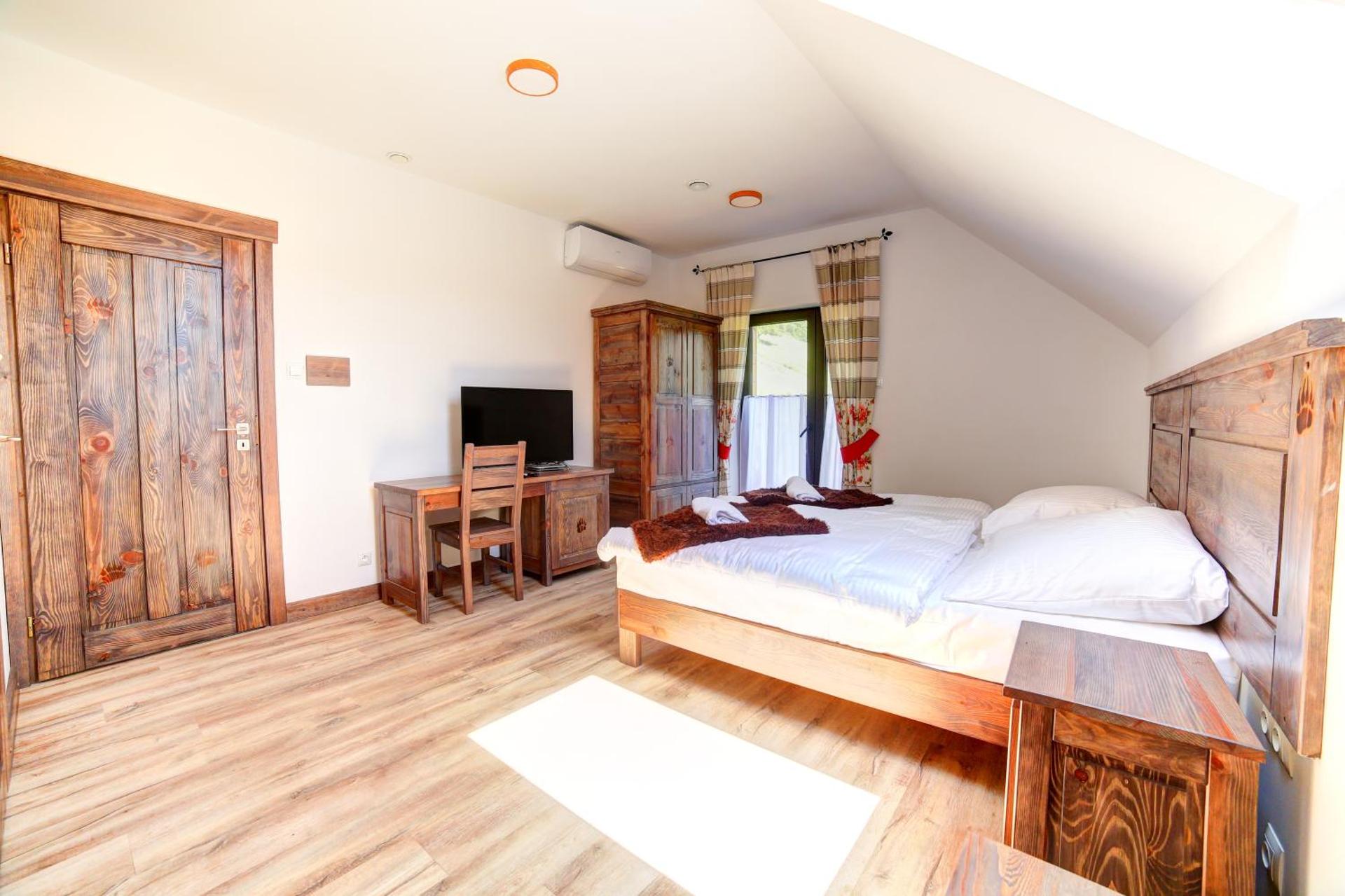 Superior Family Room