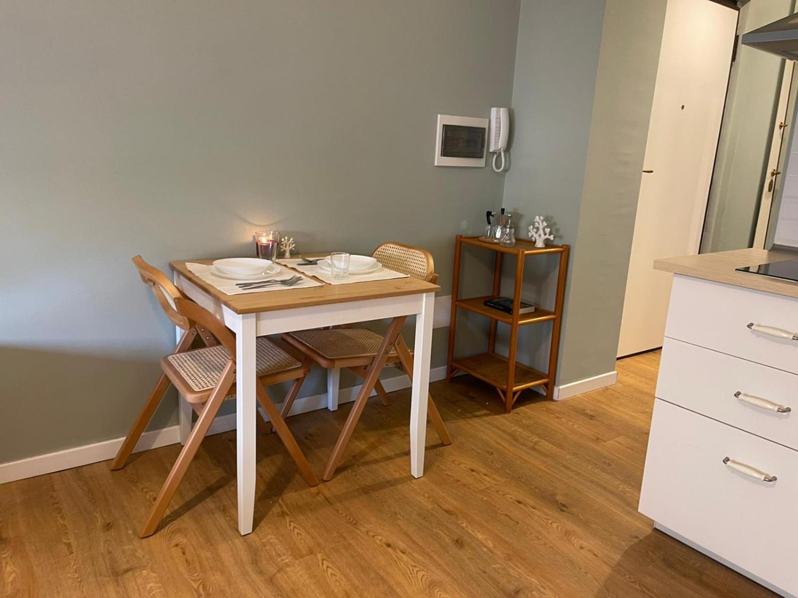 Cozy Apartments by Maura