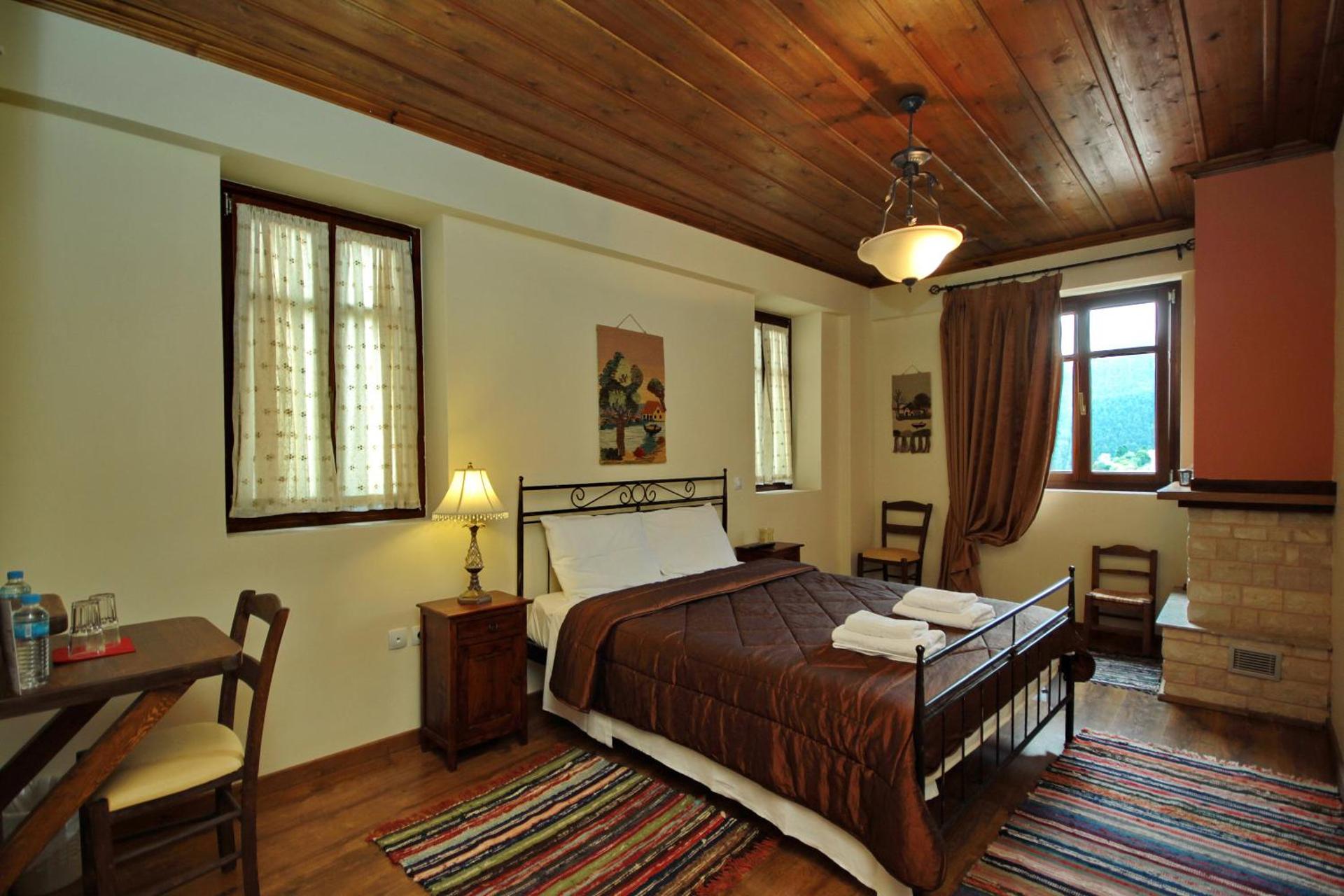 Double Room with Mountain View and Fireplace