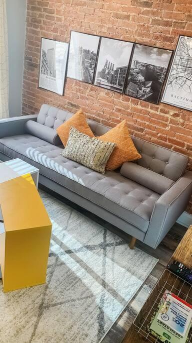 Cozy Modern Apt in the Heart of Fells Point!