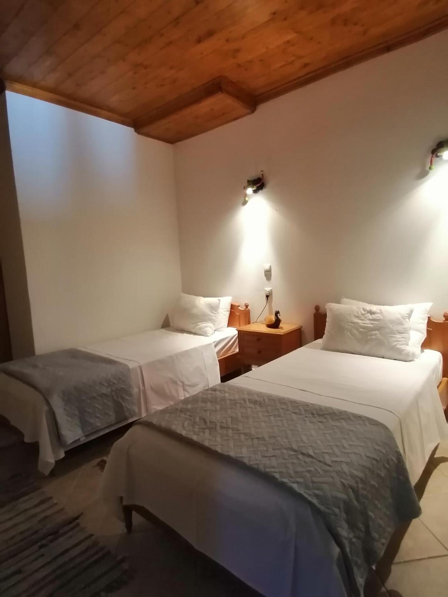 Stonehouse dome Lagadia