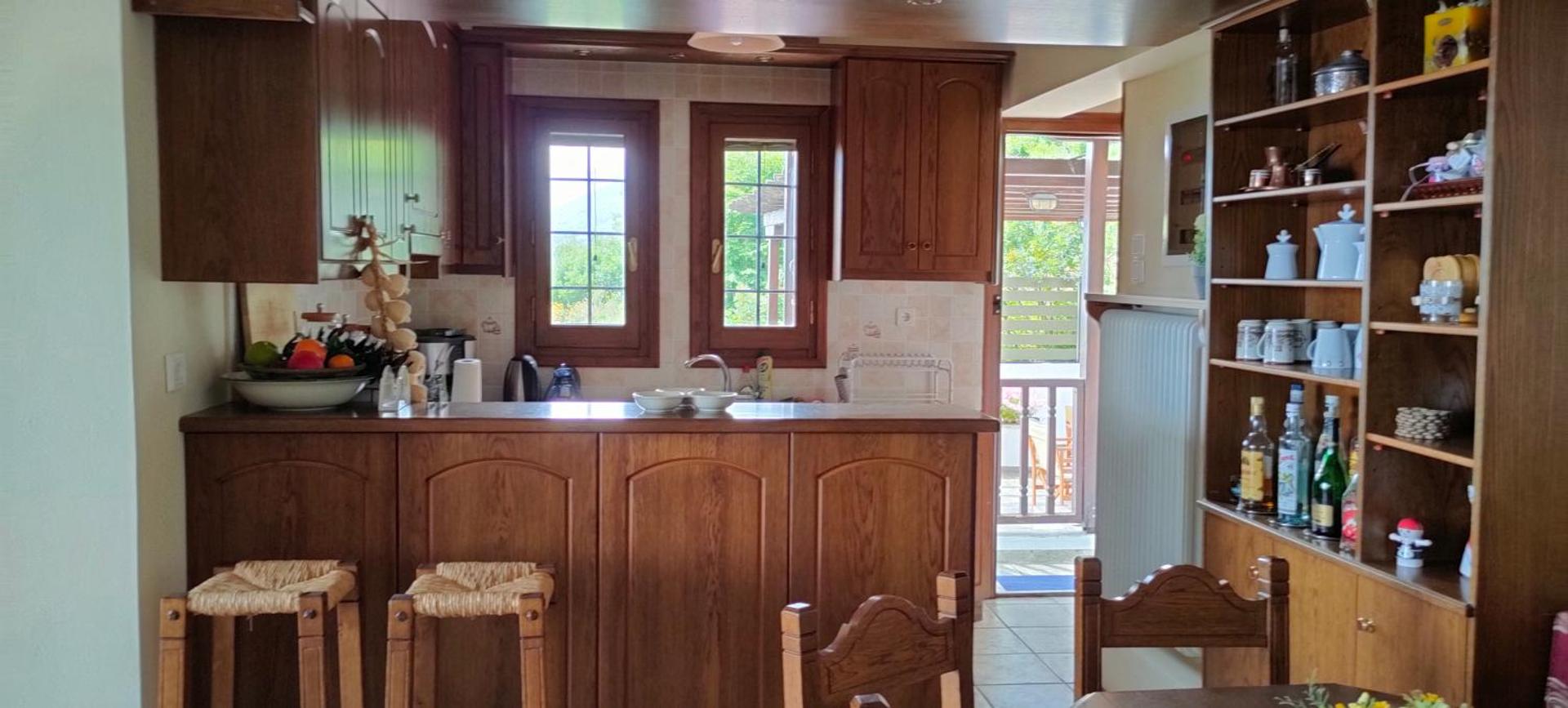 Athina's Villa Uphill