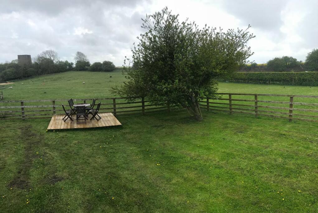 Plum Tree Lodge Set in 2 acres of Private Land