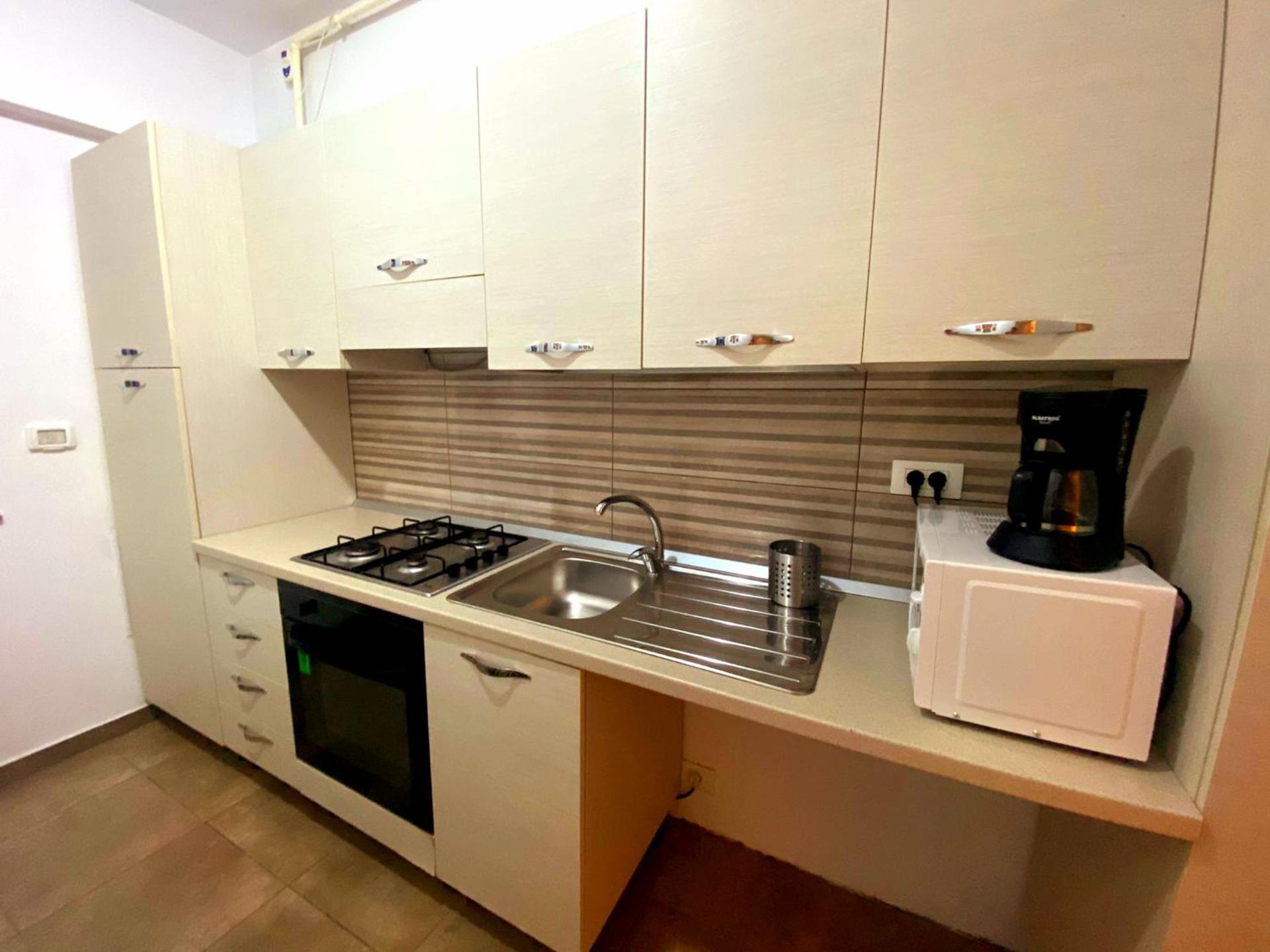 Bellagio - Cozy Apartment with Free Parking & Gym