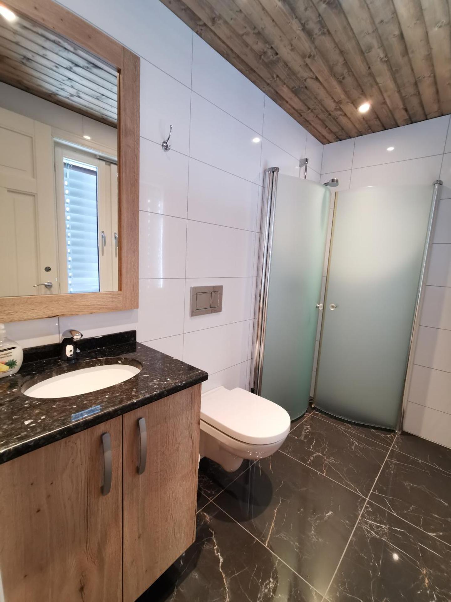 Single Room with Private Bathroom