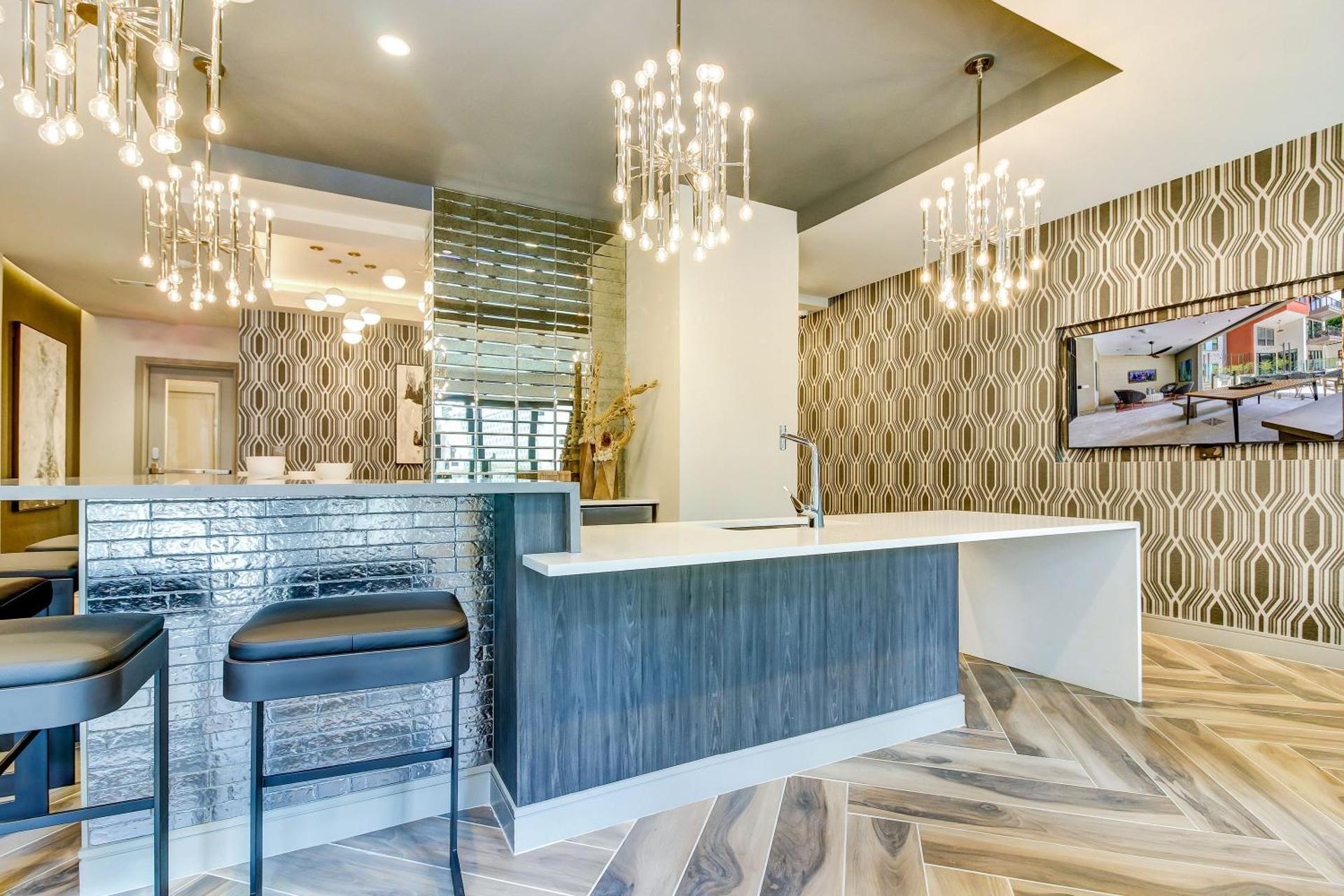 Communal lounge/ TV room