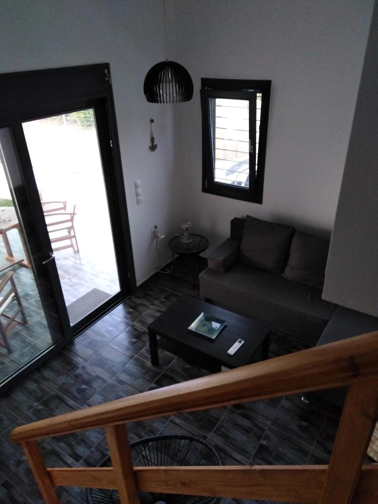 Σπίτι με σοφίτα μπροστά στη θάλασσα