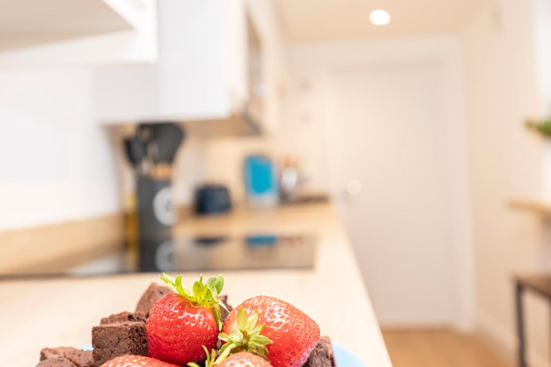 Sleep 10- The Lovely Lymington Lock off.