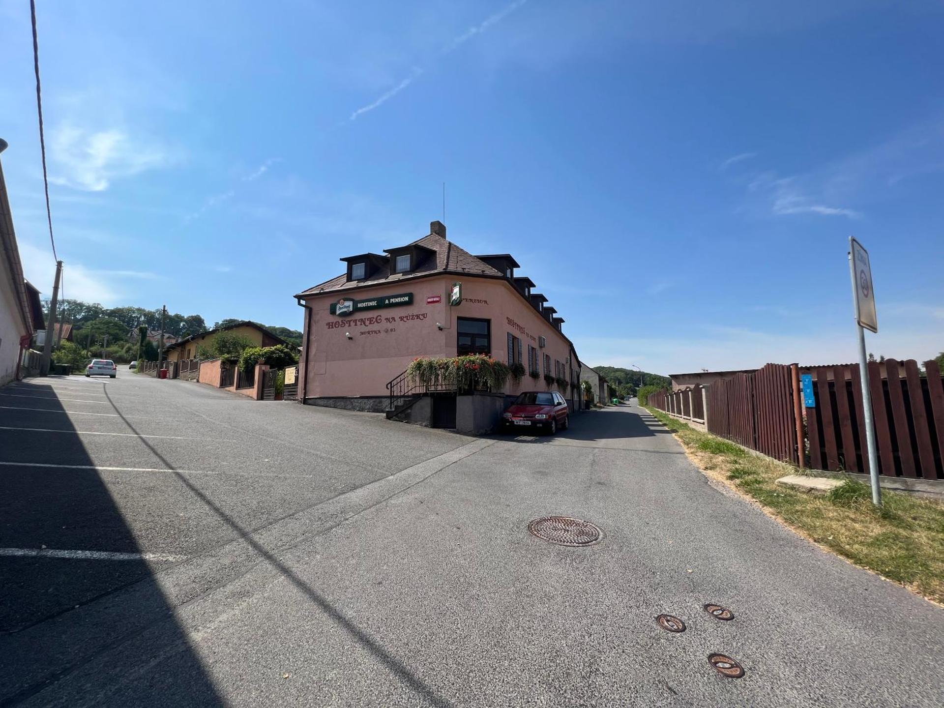 Restaurace a penzion Na Růžku