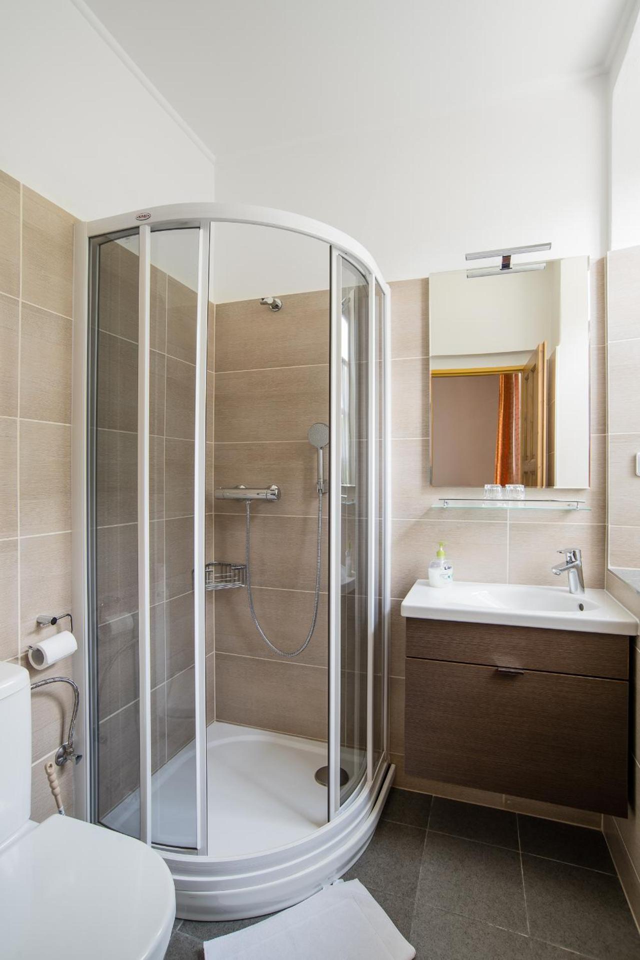 Quadruple Room with Bathroom