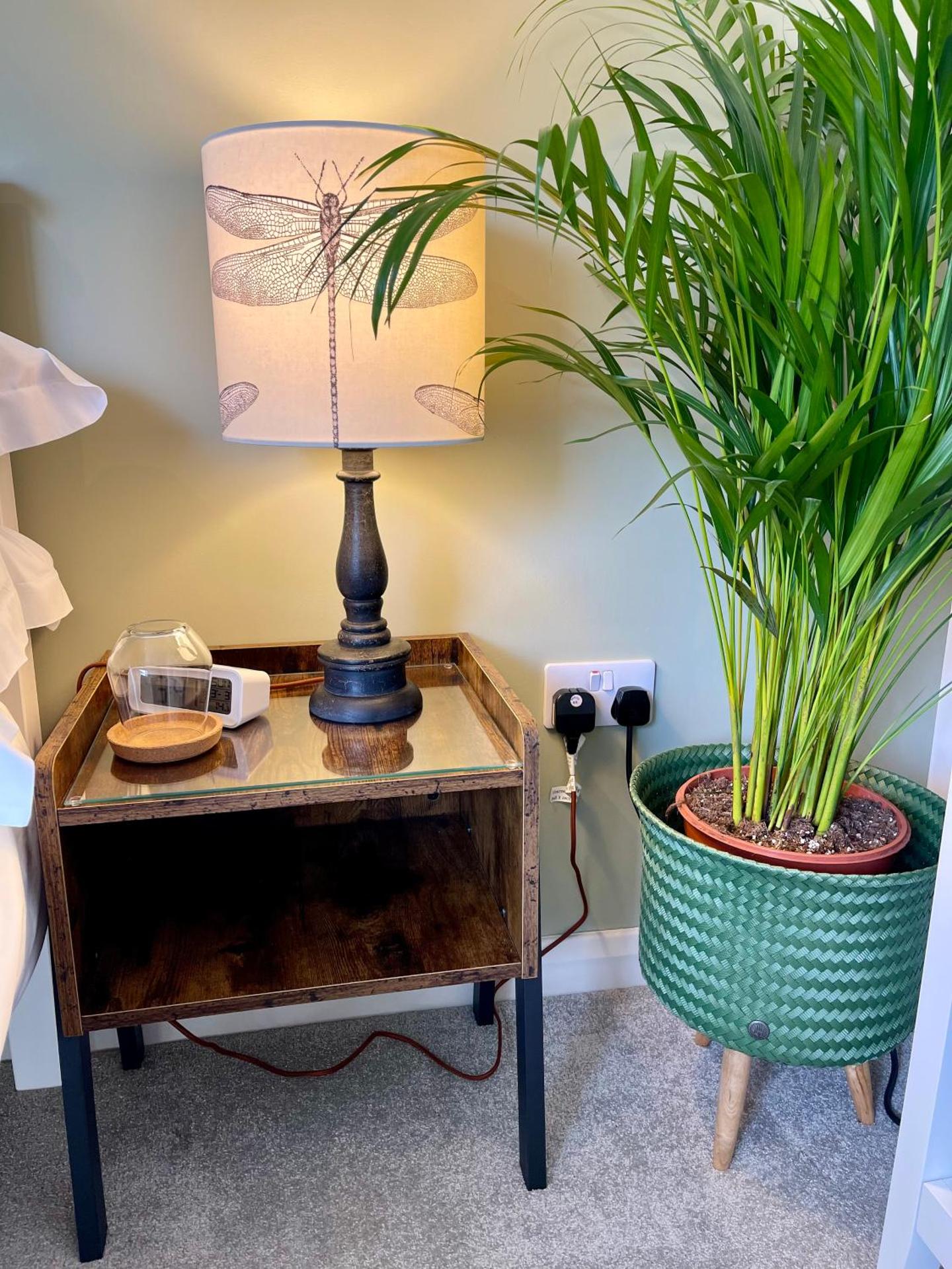 Beautiful Garden Room with Private Entrance