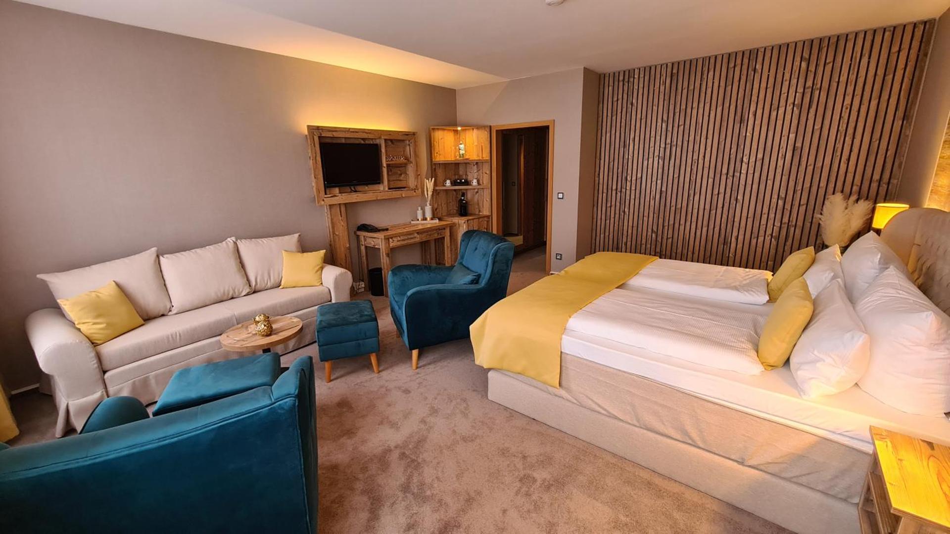 Photo of the whole room