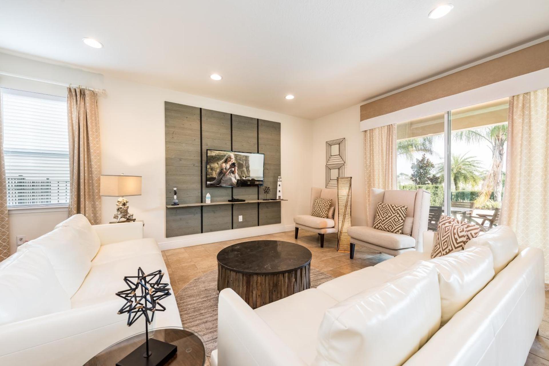 Communal lounge/ TV room