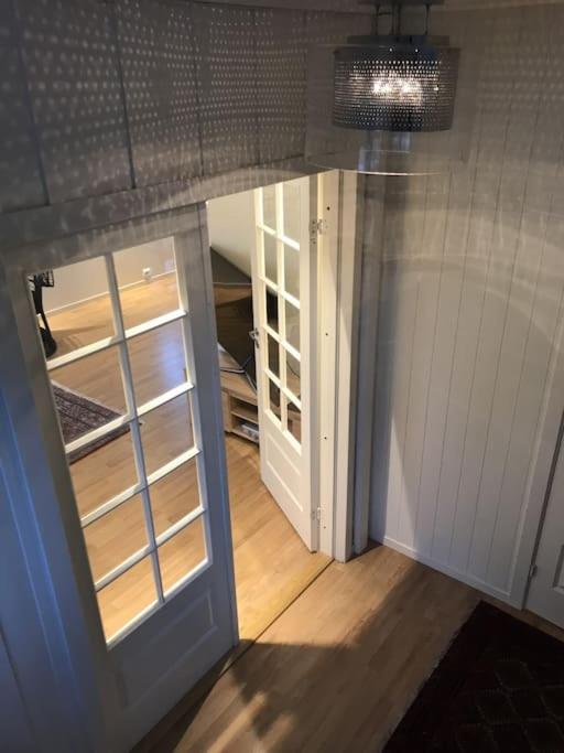 Stort hus i Porsgrunn sentrum med gangavstand til "alt" & gratis parkering til flere biler