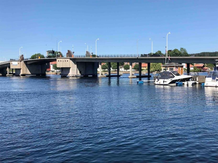 Stort hus i Porsgrunn sentrum med gangavstand til "alt" & gratis parkering til flere biler