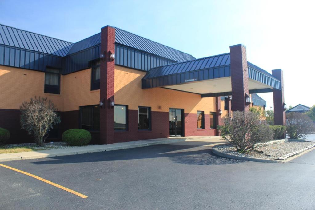 Super 8 by Wyndham Columbia City