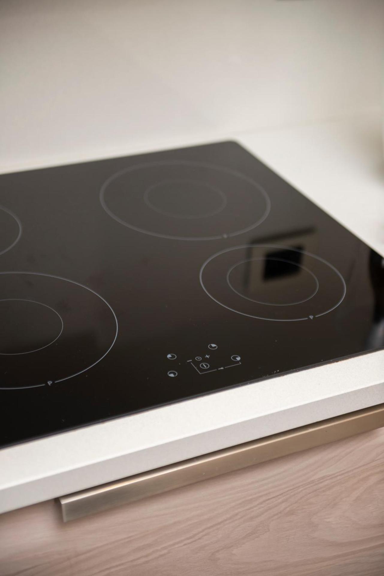 Deluxe-lejlighed med egen have