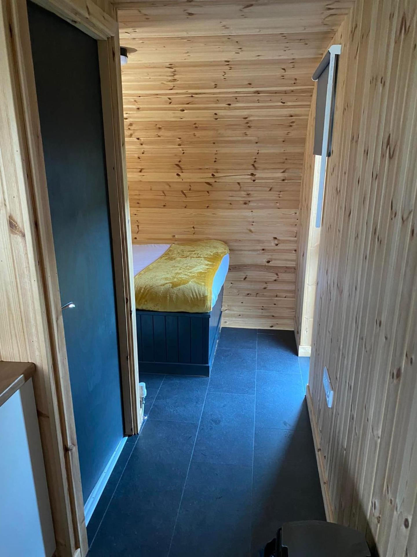 Couston Lakes Resorts