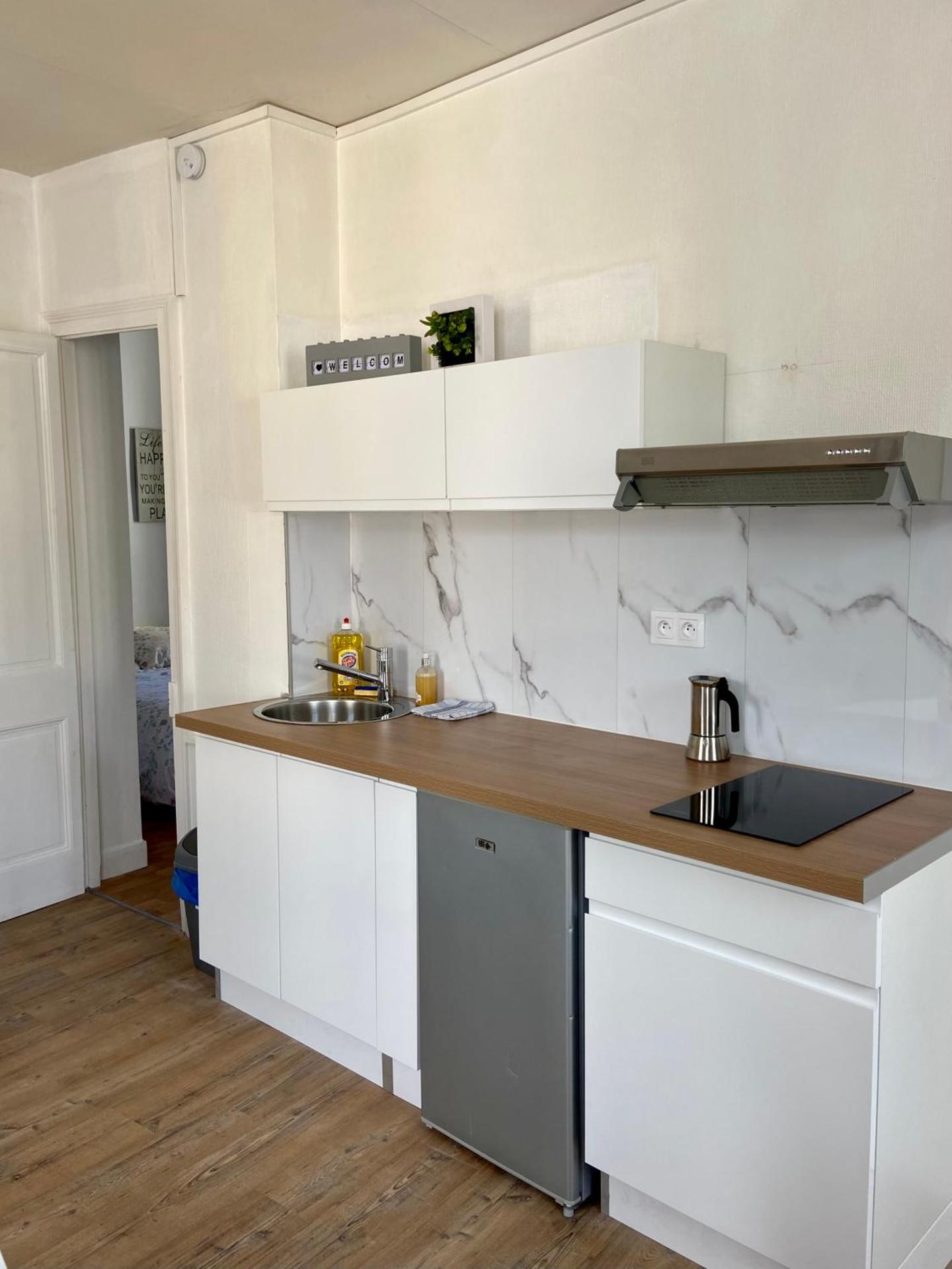 Kitchen or kitchenette