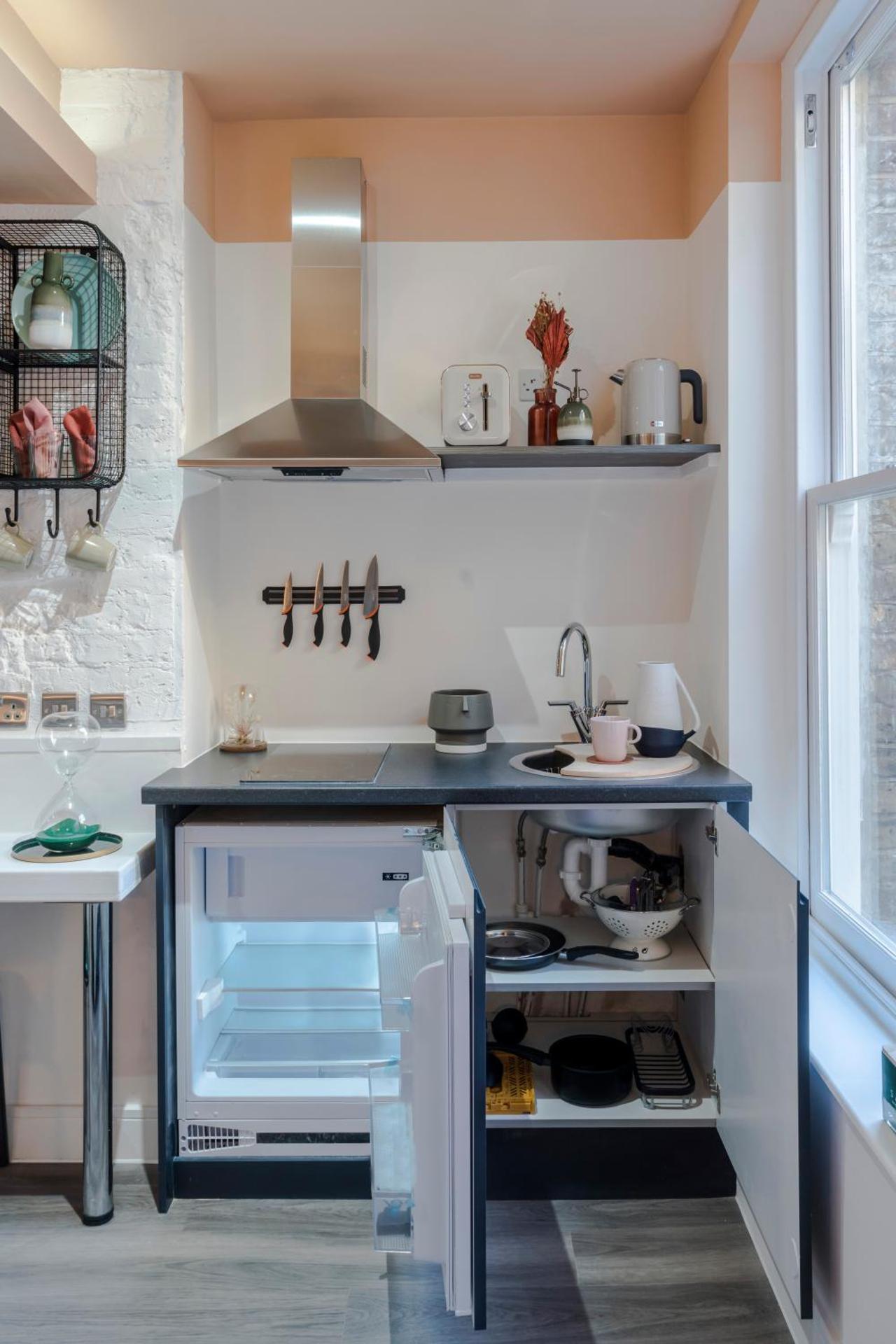 Kitchen or kitchenette