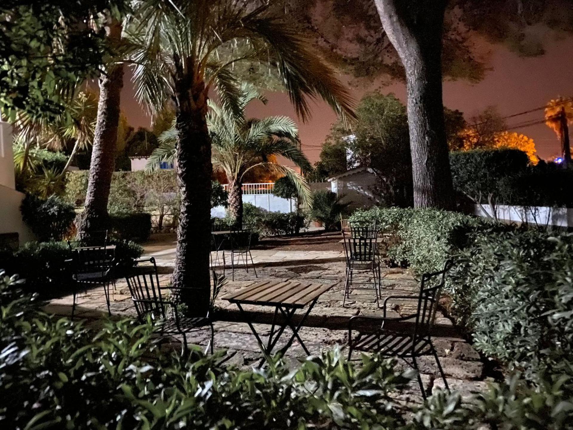 Hostal Residencia Alma