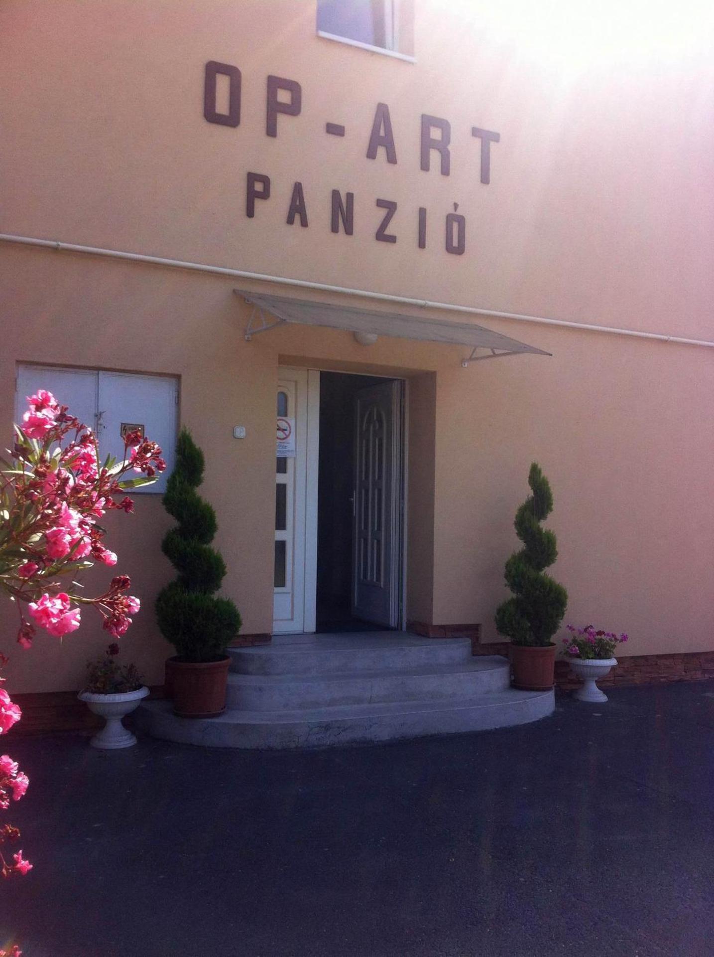 OP-ART Étterem és Panzió