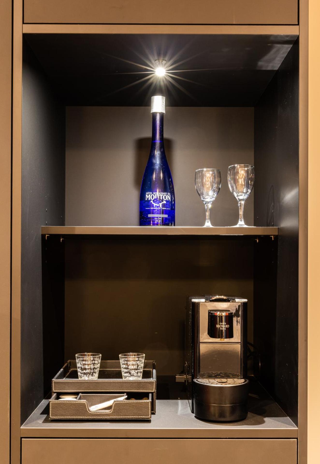 Coffee/tea facilities