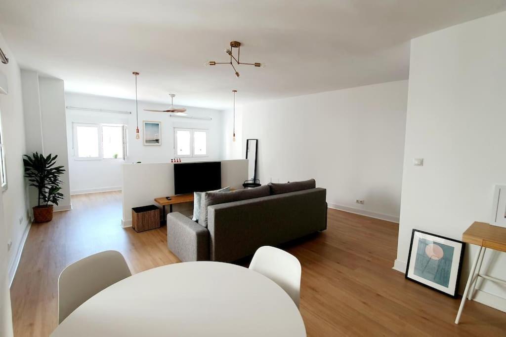 Spacious Loft, Parking Free M