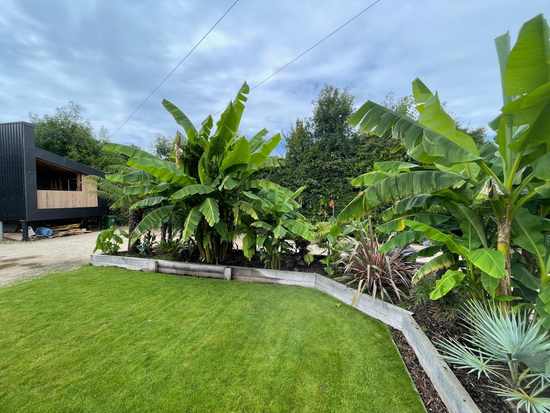 Relaxing guest house with Jacuzzi & boat hire