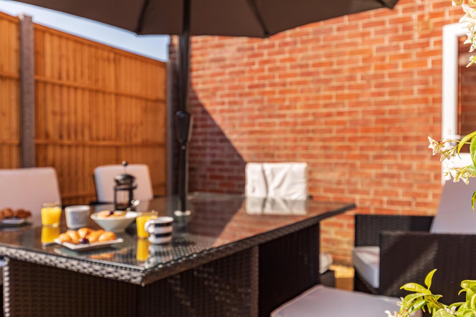 Westview Cottage bikes/chef/hot tub