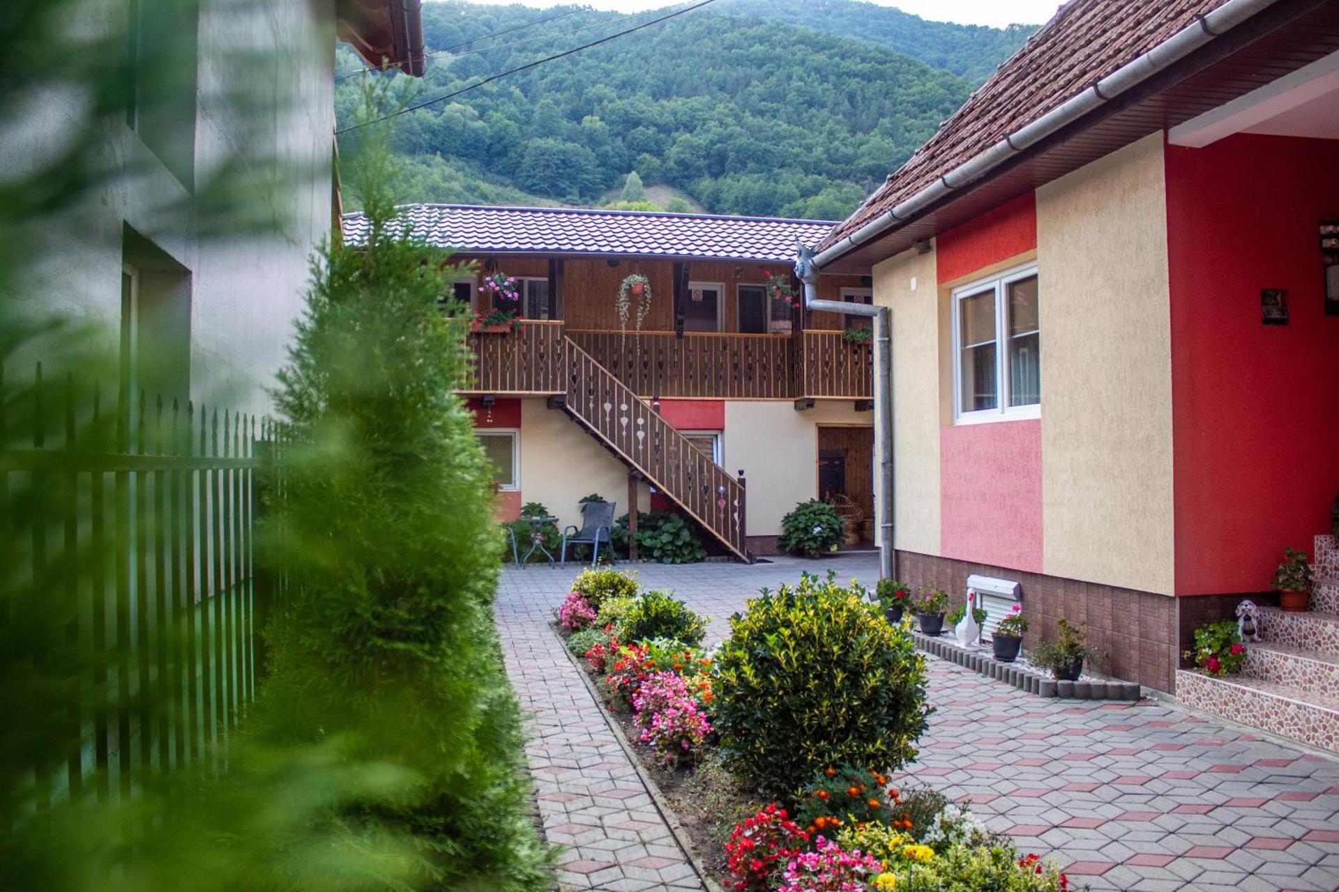 Inner courtyard view