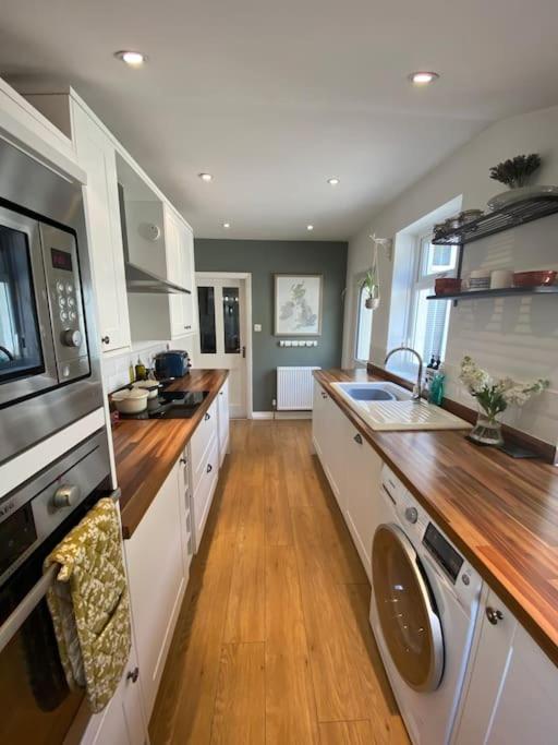 Cheerful and spacious 3 bed home in Clitheroe