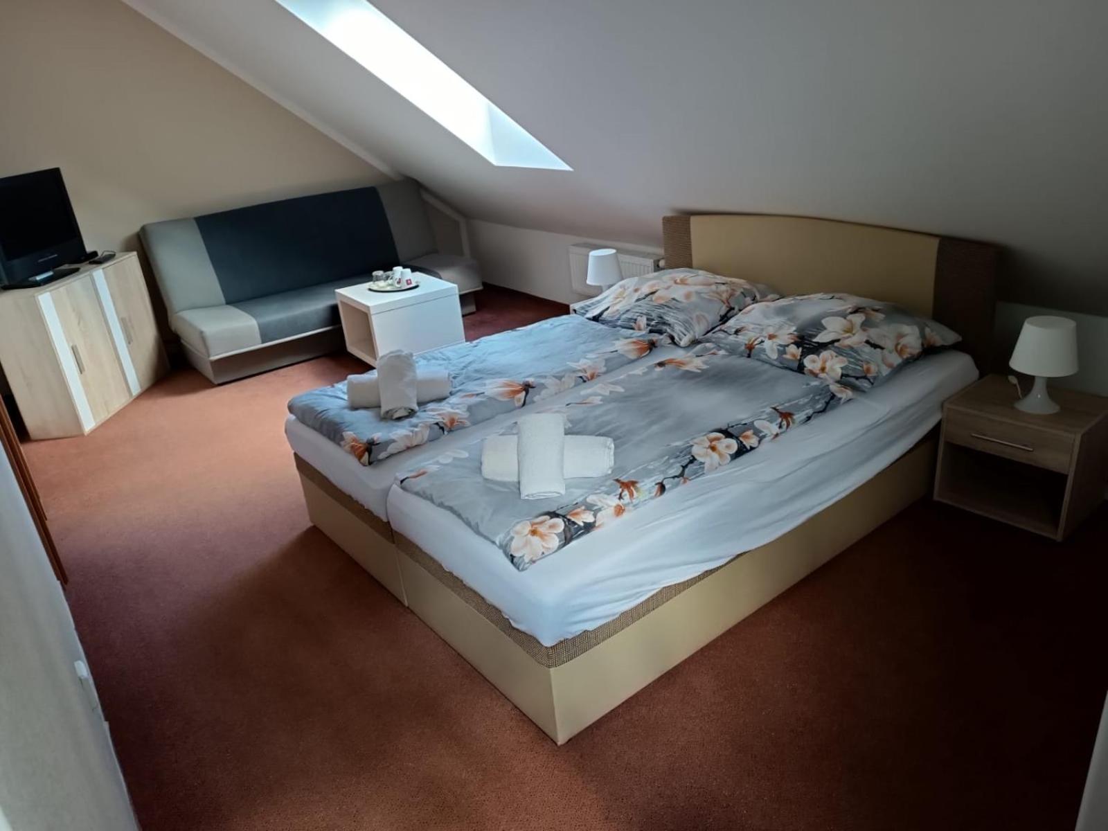 Restaurace a Penzion U Lesa