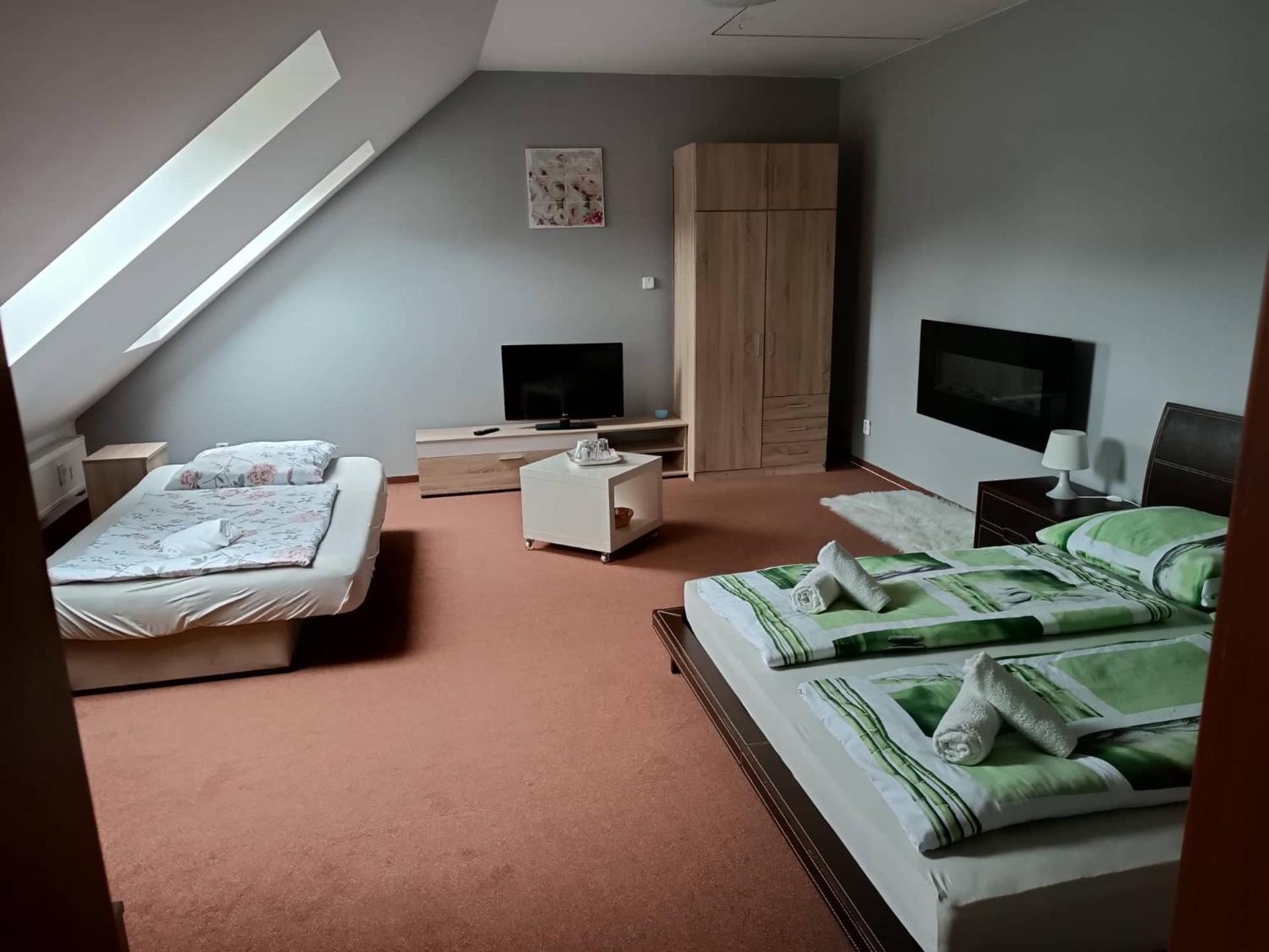 Restaurace a Penzion U Lesa