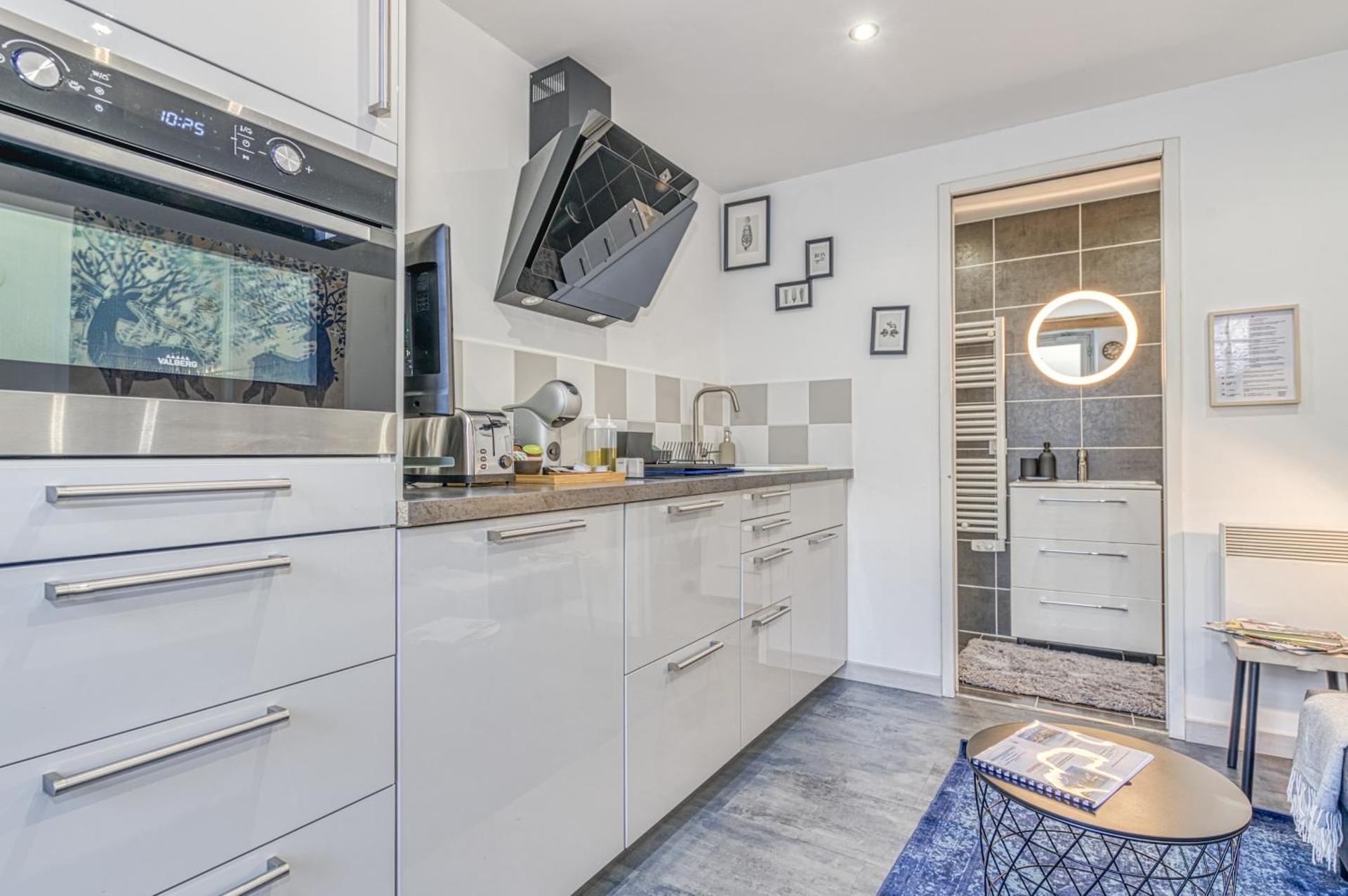 Communal lounge/ TV room