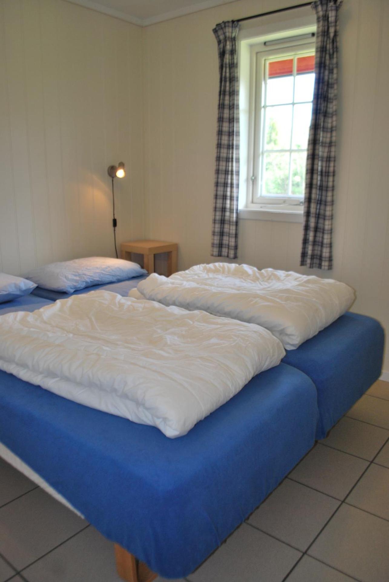 Three-Bedroom Cottage with Hot Tub