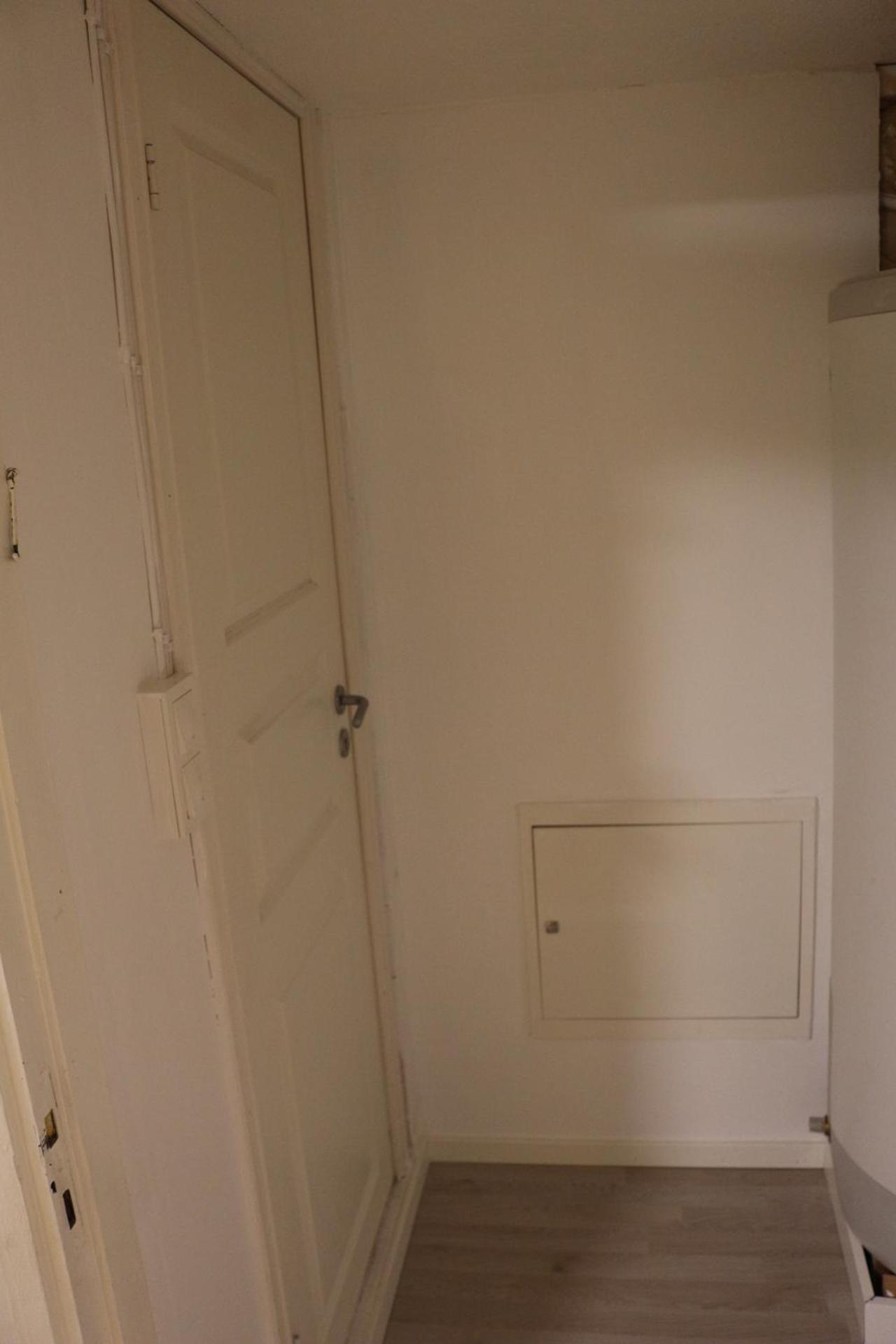 Nice Apartment with1 bedroom Separate living room with a sofa bed and a tiny kitchen a bathroom located in Nordstrand near by the Sea for 3 guests with a garden and grill with sea view just outside the apartment