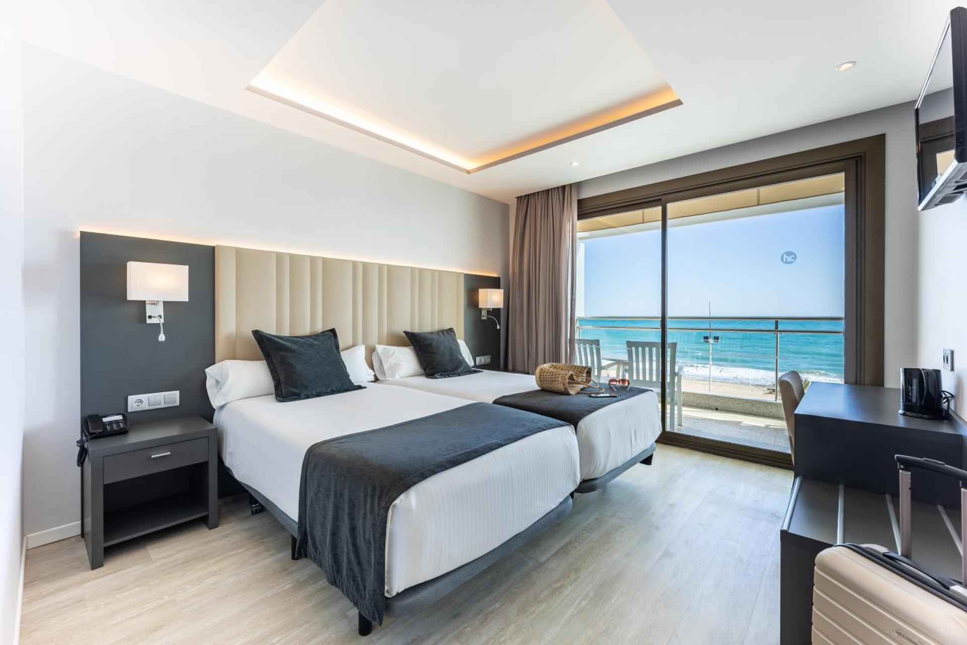 Premium Double or Twin Room with Front Sea View (2 Adults)